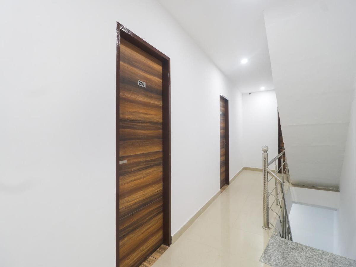 Spot On Hotel Supriya Виджаявада Экстерьер фото